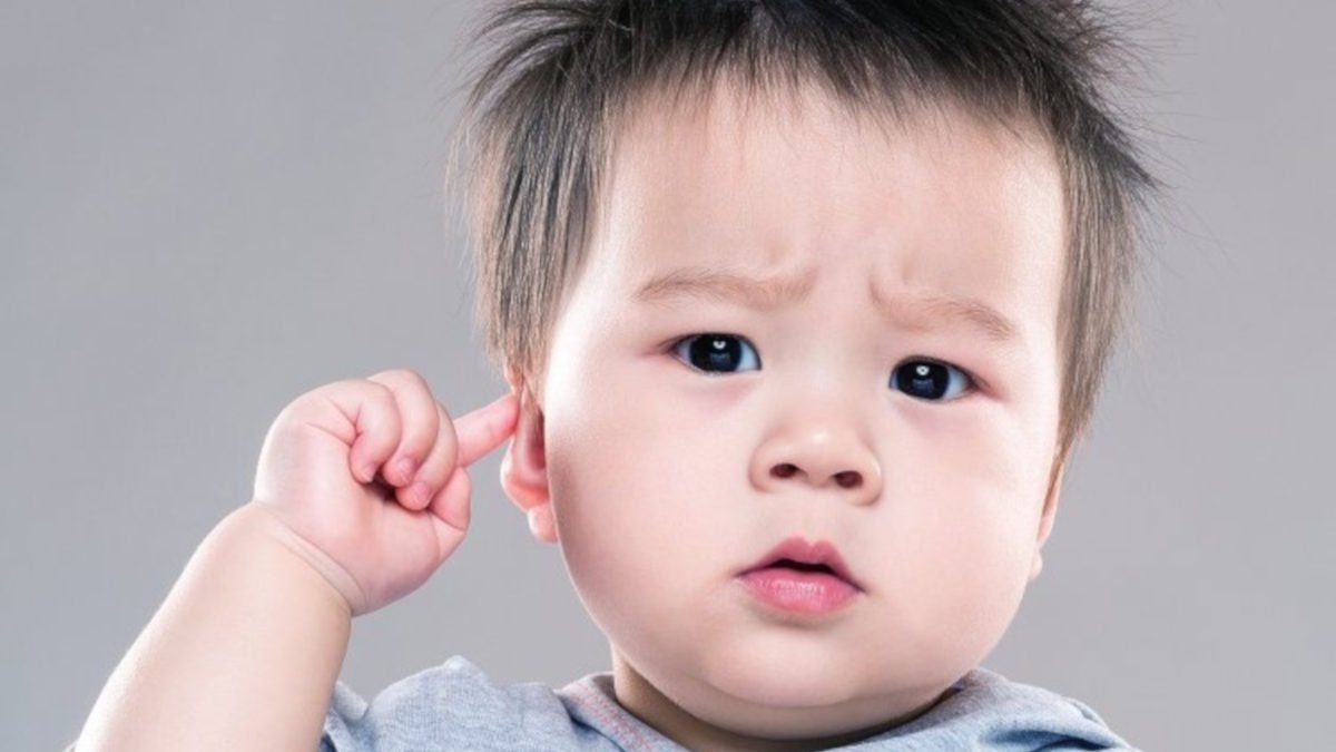 Dấu hiệu viêm tai giữa ở trẻ em