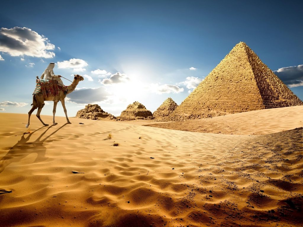Ai Cập là một quốc gia rộng lớn với khí hậu thay đổi theo từng vùng và địa hình