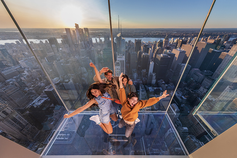 Ngắm nhìn New york với tòa nhà dựng bằng kính nổi tiếng